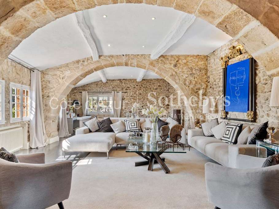 Maison Biot