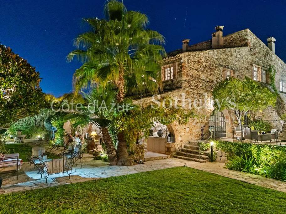 Maison Biot