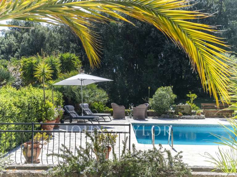 Maison Biot - 4 chambres - 400m²