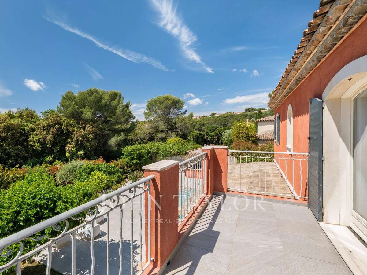 Maison Biot