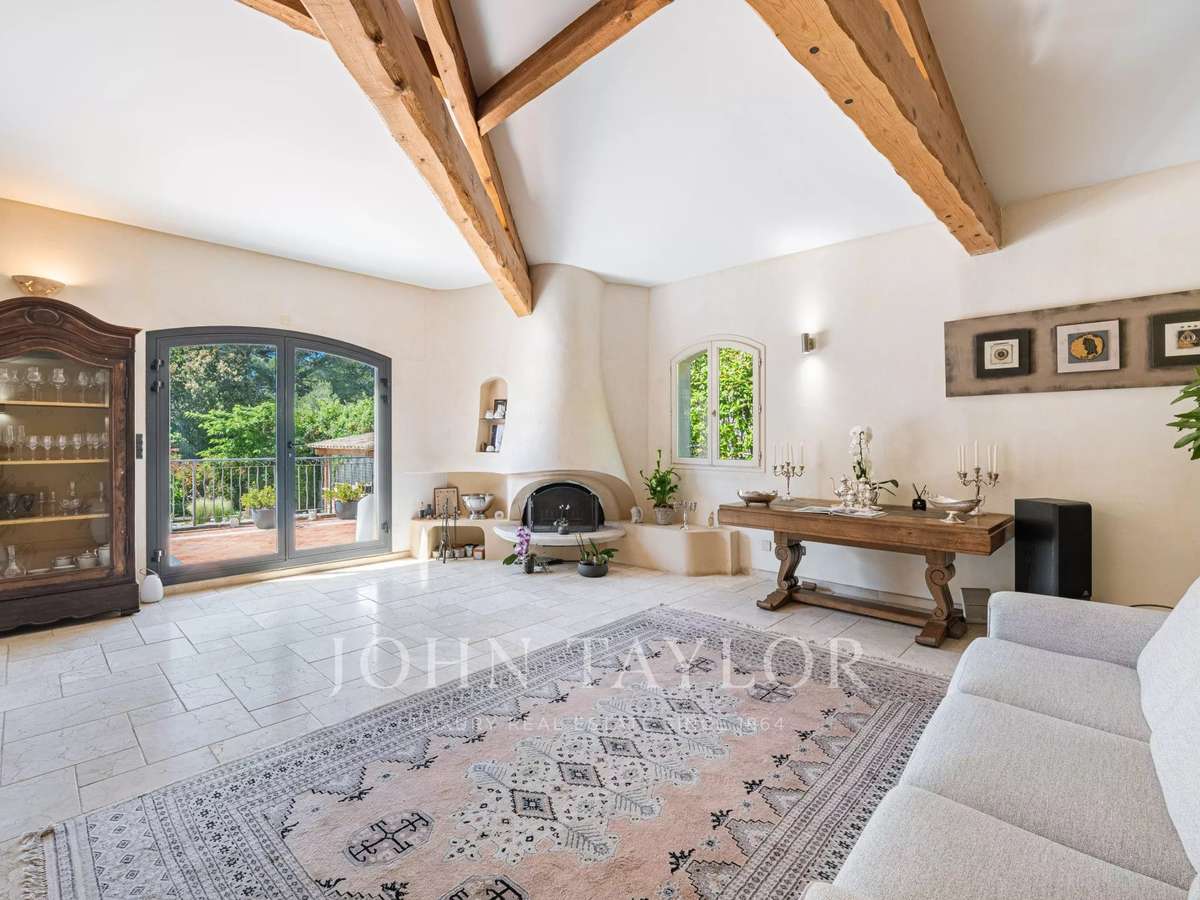 Maison Biot