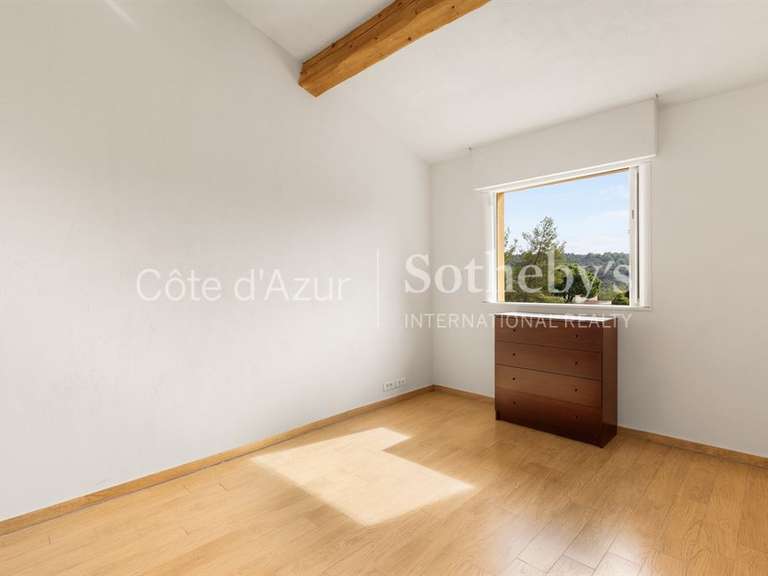 Maison Biot - 4 chambres - 180m²
