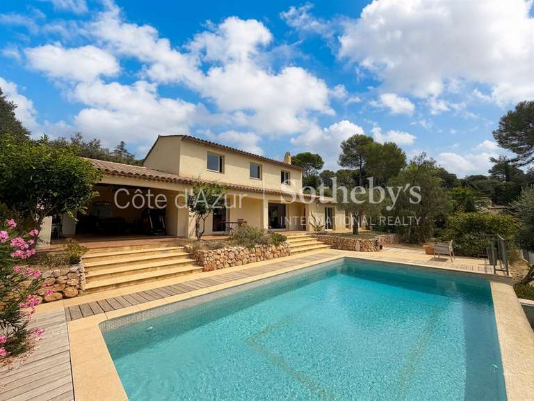 Maison Biot - 4 chambres - 180m²
