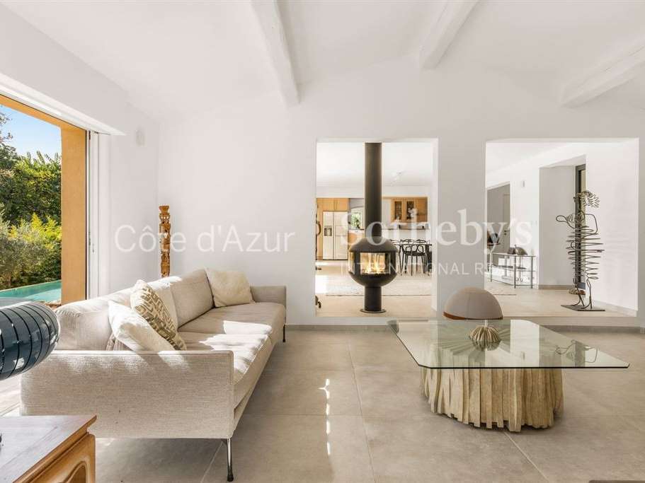 Maison Biot