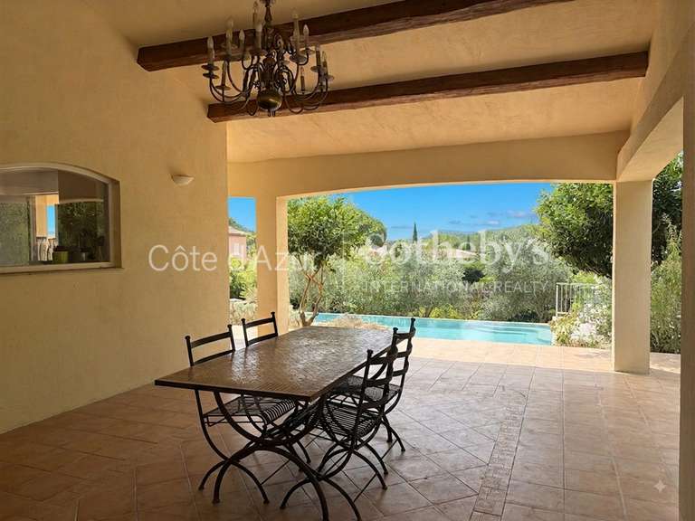Maison Biot - 4 chambres - 180m²