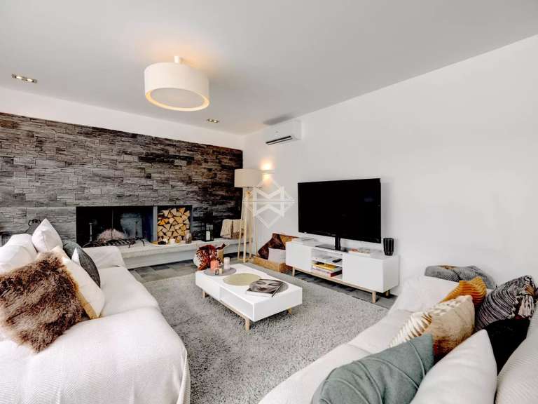 Villa Biot - 6 chambres - 376m²