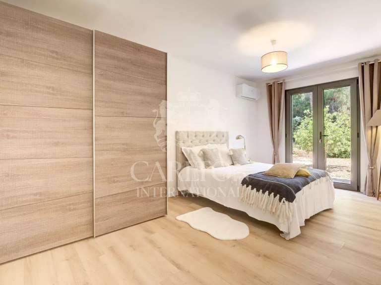 Villa Biot - 5 bedrooms - 376m²