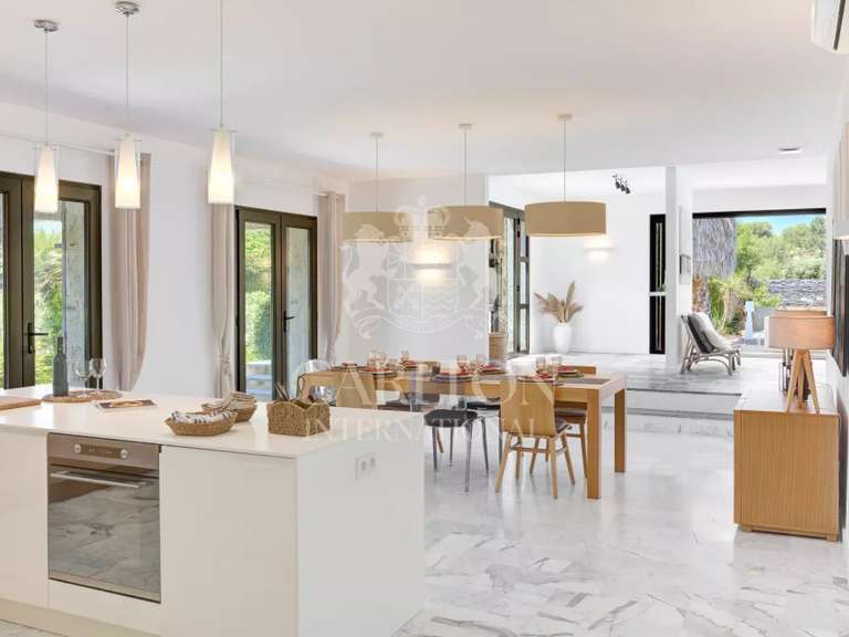 Villa Biot - 5 bedrooms - 376m²