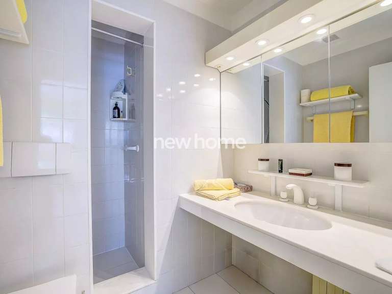 Villa Biot - 5 chambres - 235m²