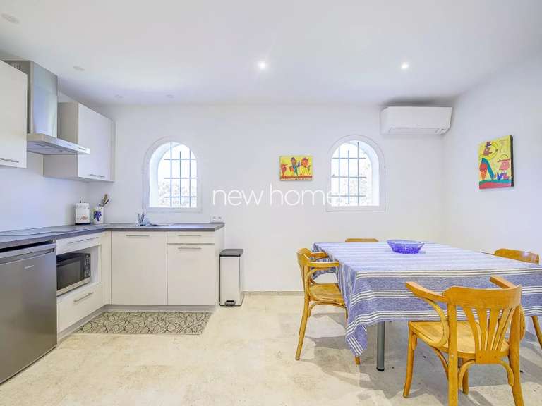 Villa Biot - 5 chambres - 235m²