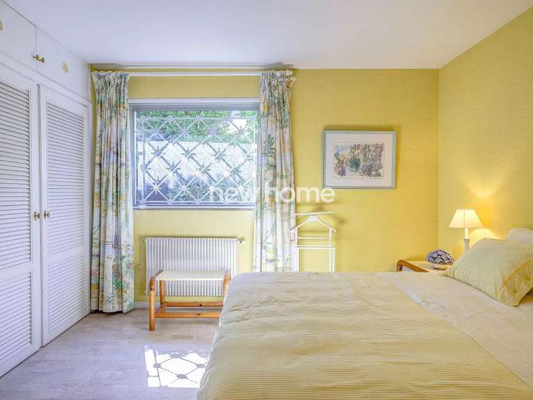 Villa Biot - 5 chambres - 235m²