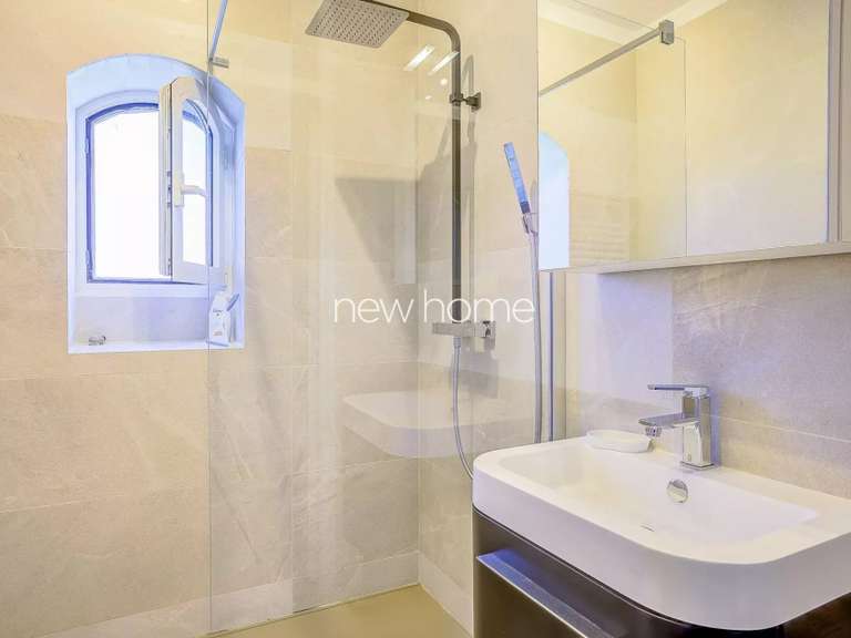 Villa Biot - 5 chambres - 235m²