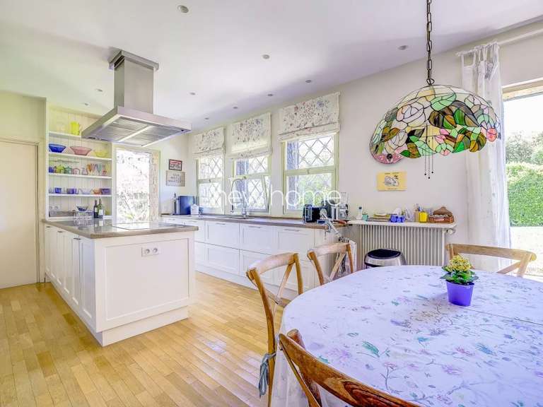 Villa Biot - 5 chambres - 235m²