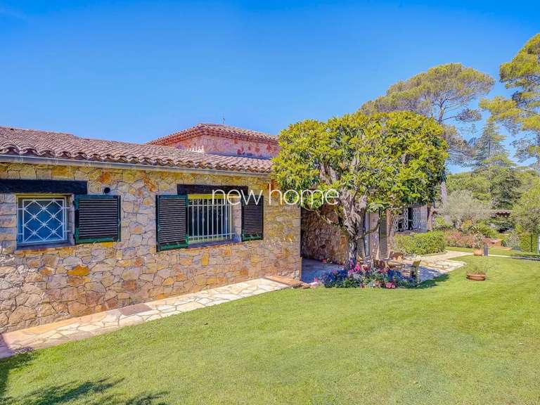 Villa Biot - 5 chambres - 235m²