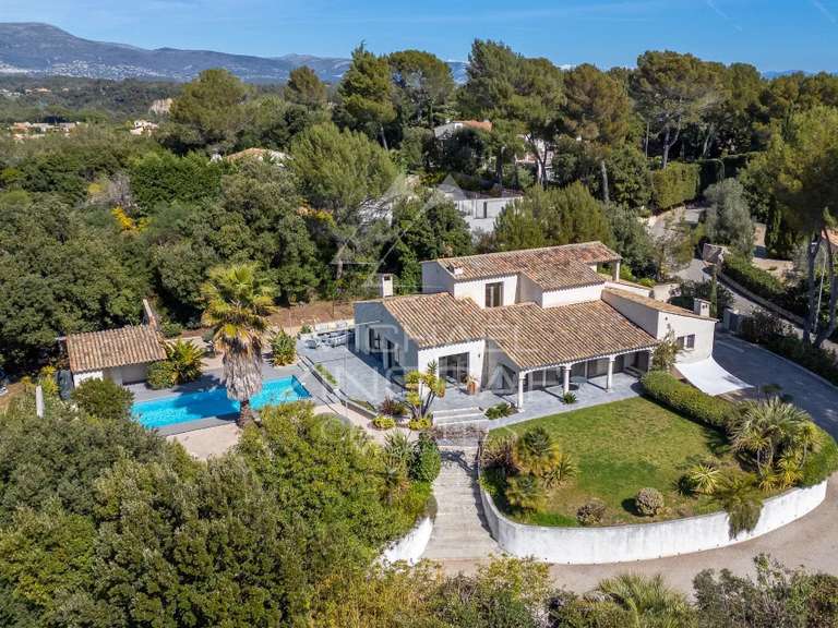 Villa Biot - 5 chambres - 376m²