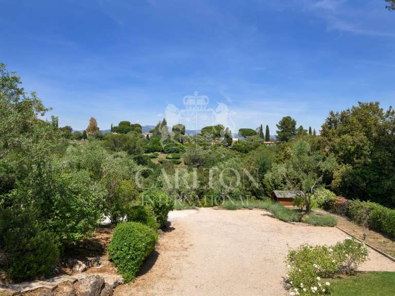 Villa Biot - 4 chambres - 375m²