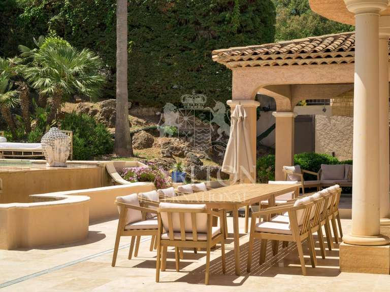 Villa Biot - 4 chambres - 375m²