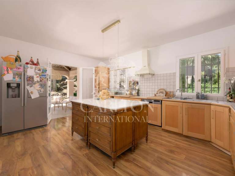 Villa Biot - 4 chambres - 375m²