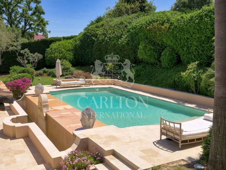 Villa Biot - 4 chambres - 375m²