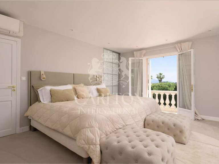 Villa Biot - 4 chambres - 375m²