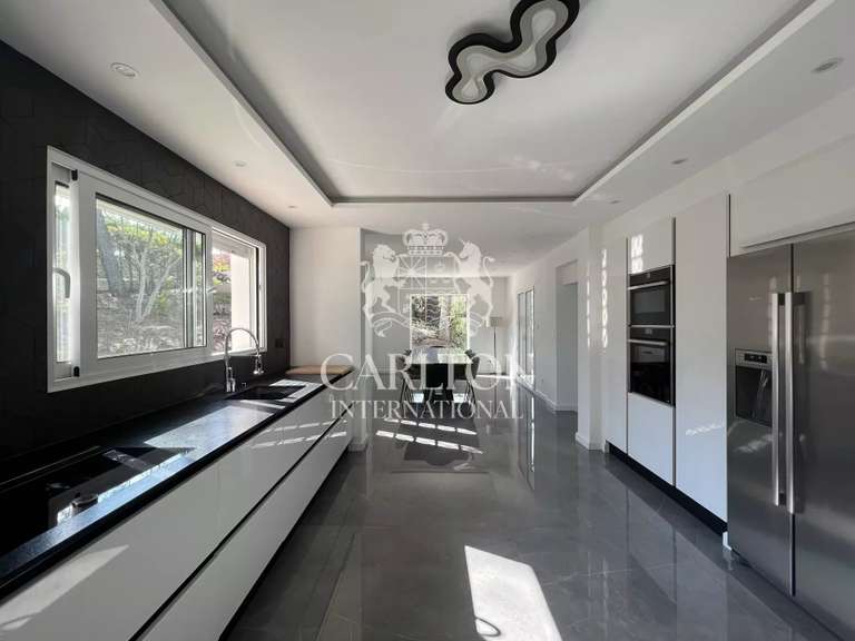 Villa Biot - 6 chambres - 331m²