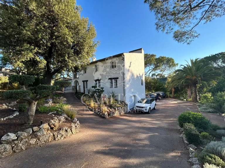 Villa Biot - 6 chambres - 331m²