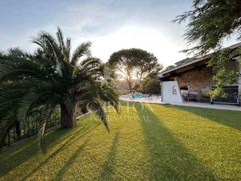 Villa Biot - 6 chambres - 331m²