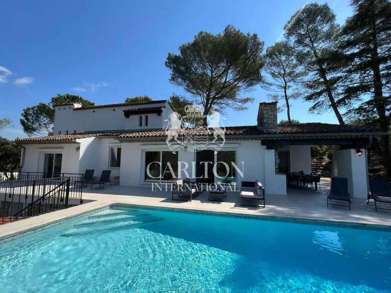 Villa Biot - 6 chambres - 331m²