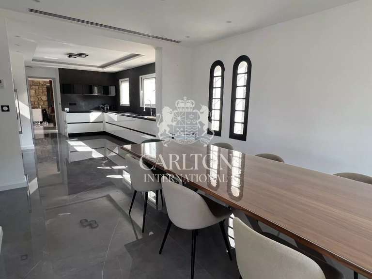 Villa Biot - 6 chambres - 331m²