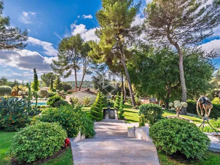Villa Biot - 456m²