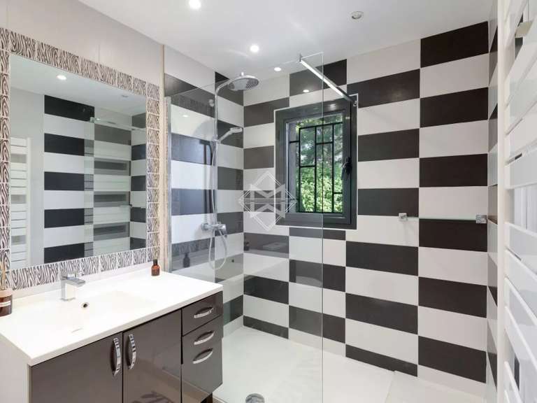 Villa Biot - 456m²
