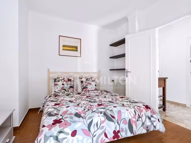 Villa Biot - 5 bedrooms - 125m²