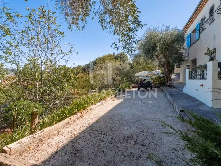 Villa Biot - 5 bedrooms - 125m²