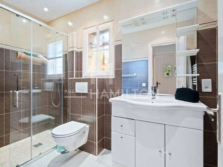 Villa Biot - 4 chambres - 310m²