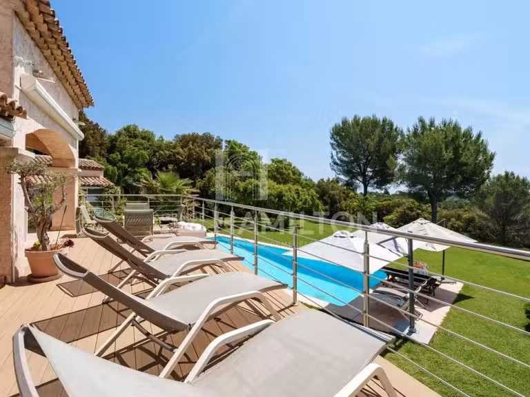 Villa Biot - 4 bedrooms - 310m²