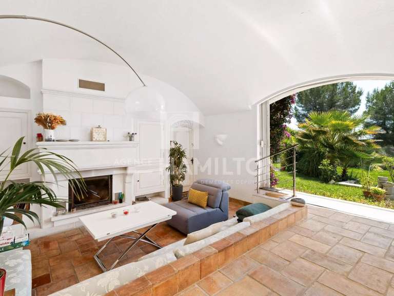 Villa Biot - 4 bedrooms - 310m²
