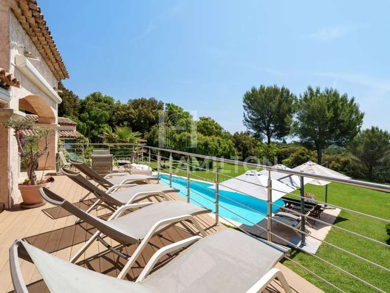 Villa Biot - 4 bedrooms - 310m²