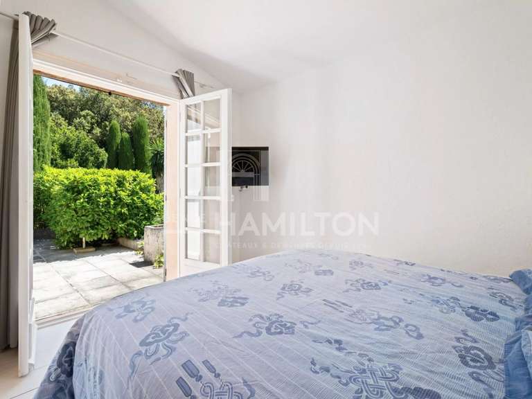 Villa Biot - 4 bedrooms - 310m²