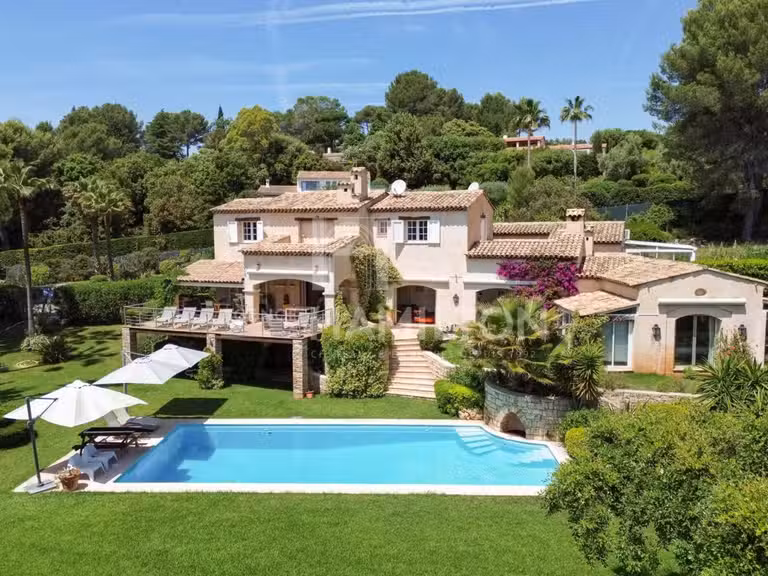 Villa Biot - 4 chambres - 310m²