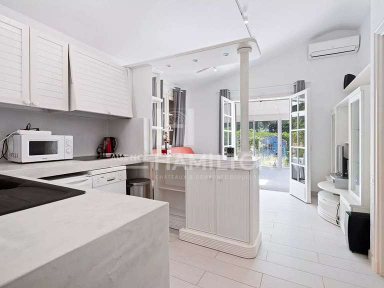 Villa Biot - 4 bedrooms - 310m²