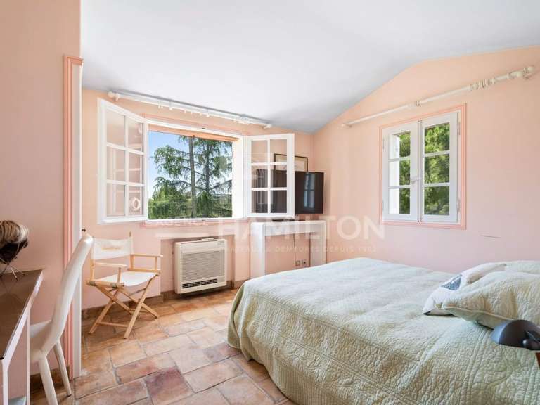 Villa Biot - 4 bedrooms - 310m²