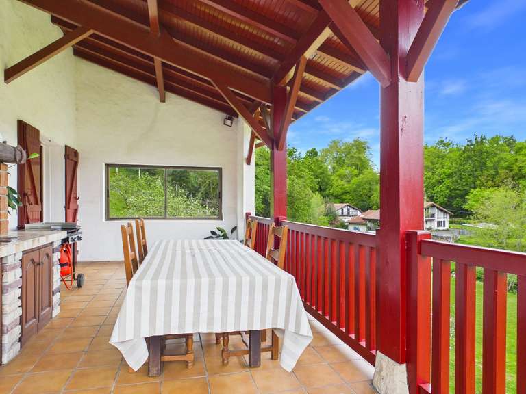 Maison Biriatou - 4 chambres - 167m²