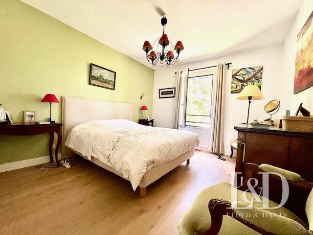 Appartement Biviers - 4 chambres - 139m²