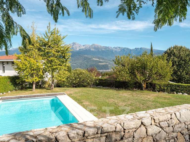 Maison Biviers - 6 chambres - 307m²