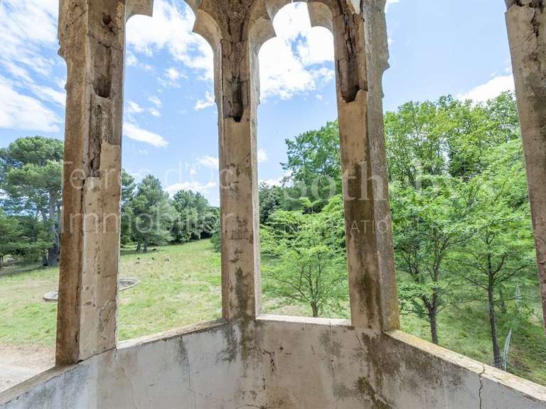 Château Bizanet - 20 chambres - 7000m²