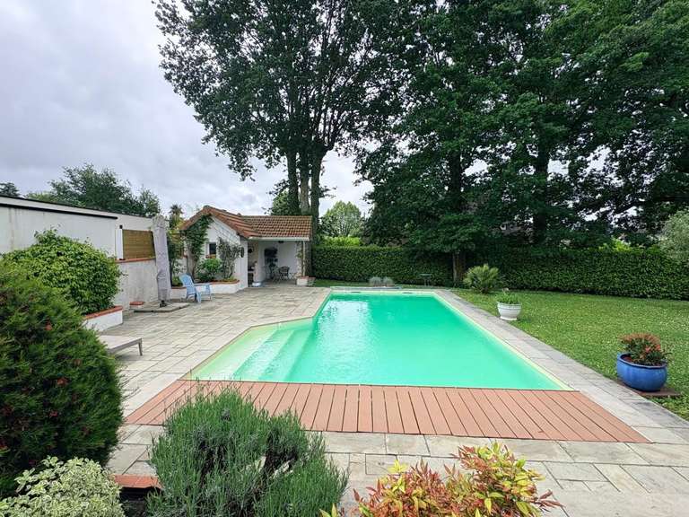 Maison Bizanos - 3 chambres - 160m²