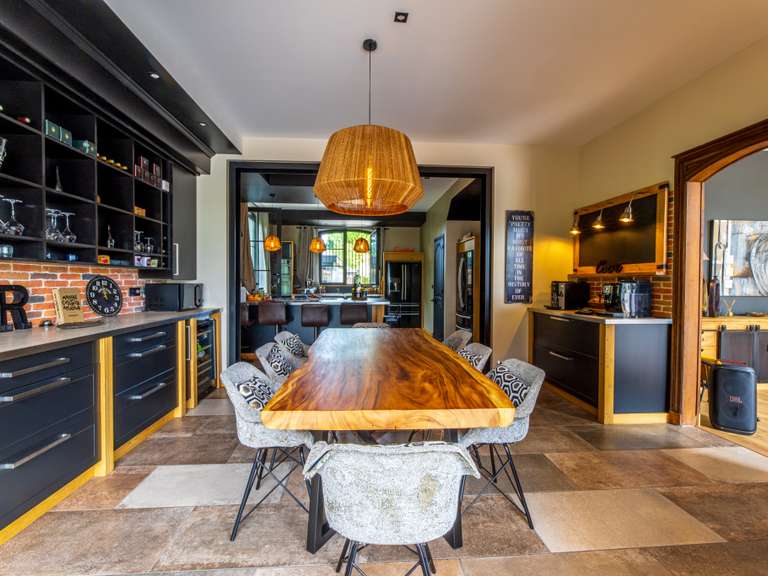 Propriété Bizanos - 7 chambres - 392m²