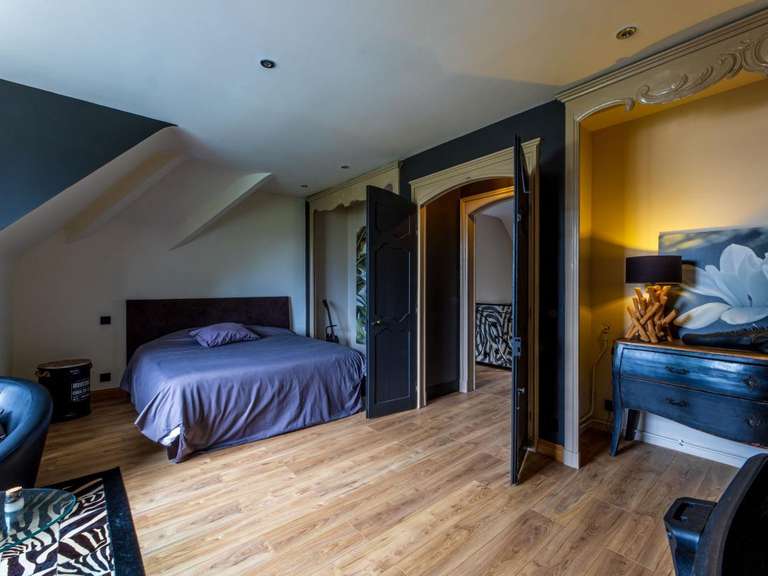 Propriété Bizanos - 7 chambres - 392m²