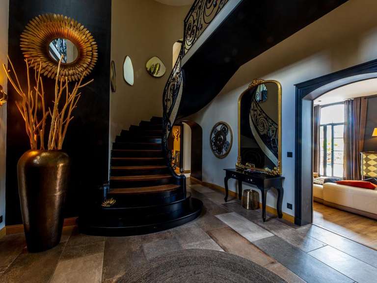 Propriété Bizanos - 7 chambres - 392m²