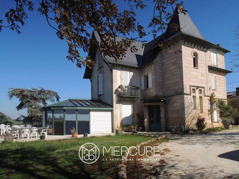 Maison Blaye - 5 chambres - 230m²